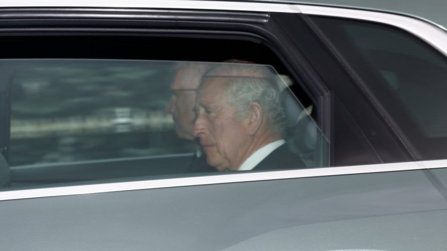 König Charles III. hat Schloss Balmoral verlassen und reist nach London. (ili/spot)