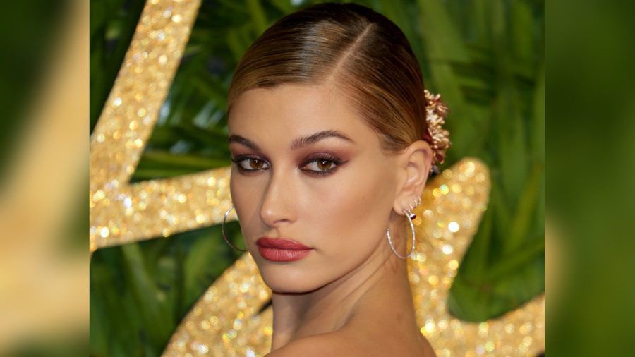 Hailey Bieber räumt mit den Gerüchten um sie auf. (mia/spot)