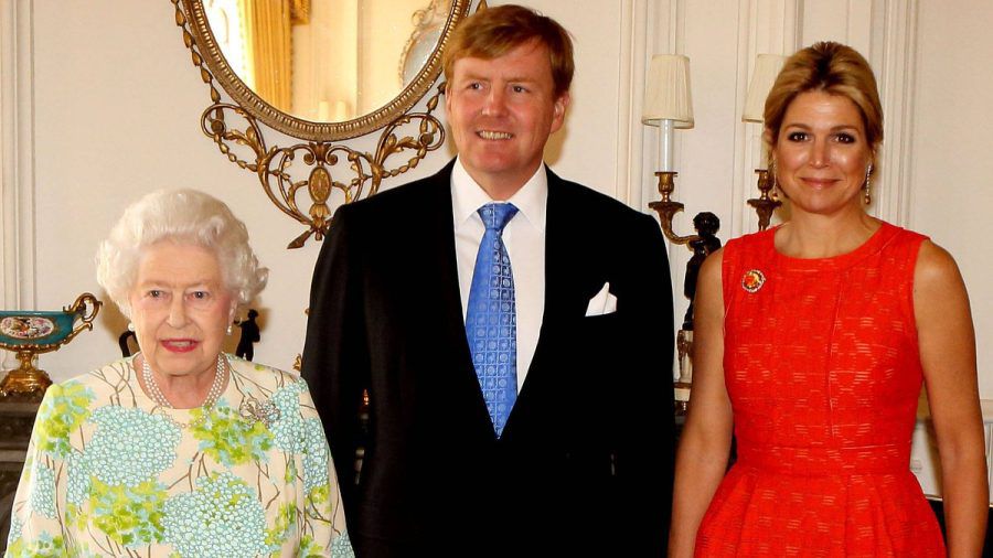 Queen Elizabeth II. zusammen mit König Willem-Alexander und Königin Máxima. (amw/spot)