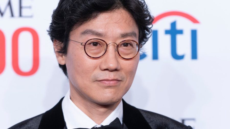 Hwang Dong-hyuk, der Erfinder von "Squid Game", bittet Fans der Serie, die geplante Gameshow nicht "zu ernst zu nehmen". (lau/spot)