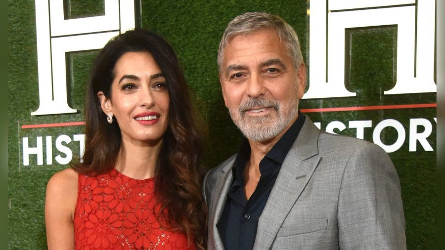 Seit acht Jahren glücklich verheiratet: Amal und George Clooney in Washington bei HISTORYTalks. (smi/spot)