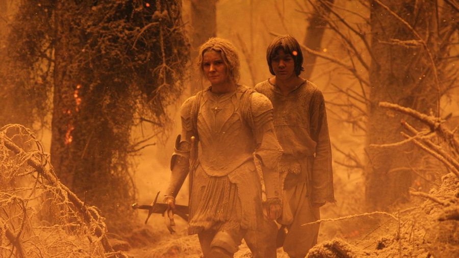 Der große Tolkien-Schurke Sauron wirft in Staffel eins bereits seinen Schatten über Mittelerde. (lau/spot)