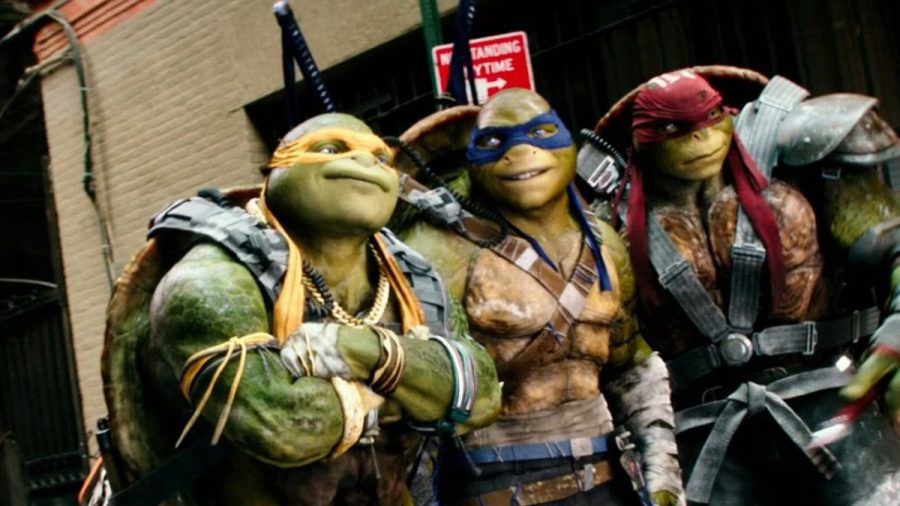 "Teenage Mutant Ninja Turtles: Out of the Shadows": Michelangelo, Leonardo und Raphael beraten sich. (cg/spot)