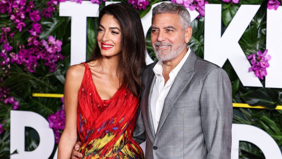 Amal und George Clooney bei der Premiere des Films "Ticket ins Paradies" in Los Angeles. (amw/spot)
