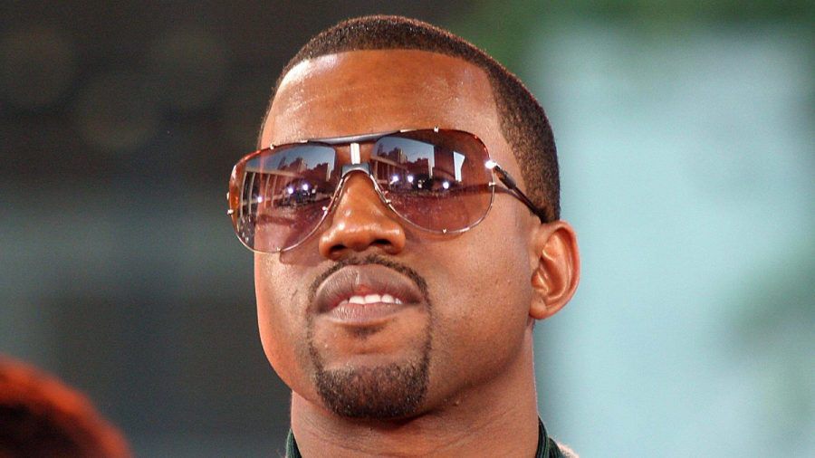 Kanye West äußerte sich in den letzten Wochen mehrfach antisemitisch. (dr/spot)