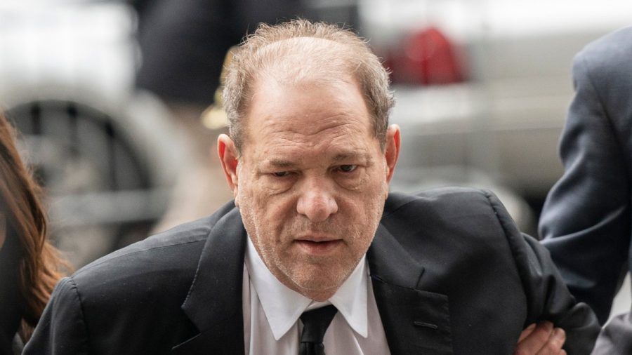 Harvey Weinstein droht eine erhebliche Verlängerung seiner Haftstrafe. (lau/spot)