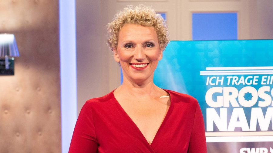 Julia Westlake wird 2023 die letzte Ausgabe von "Ich trage einen großen Namen" präsentieren. (wue/spot)