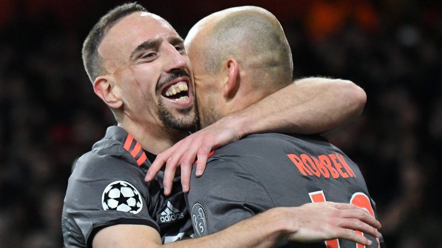 Gemeinsam mit Arjen Robben bildete Franck Ribéry die gefürchtete Flügelzange "Robbery" beim FC Bayern München. Nun folgt er seinem niederländischen Kollegen in den fußballerischen Ruhestand. (jer/spot)