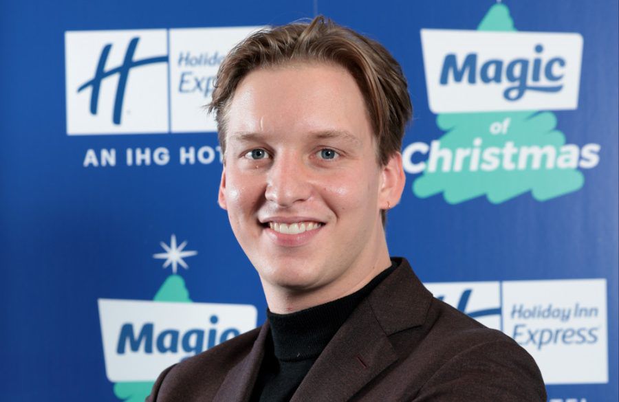 George Ezra at Magic of Christmas Nov 2022 Getty BangShowbiz