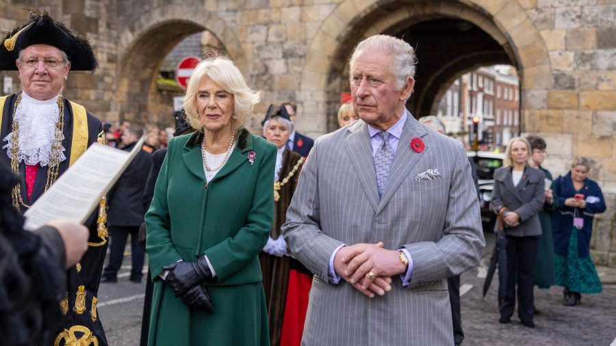 Charles und Camilla waren in York zu Besuch. (amw/spot)