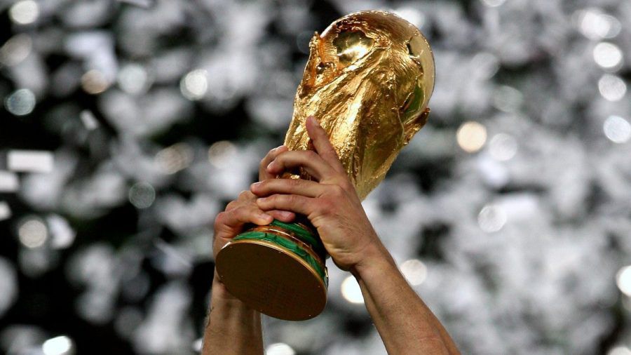 Das Objekt der Begierde: Wer darf 2022 die WM-Trophäe in die Höhe recken? (elm/spot)