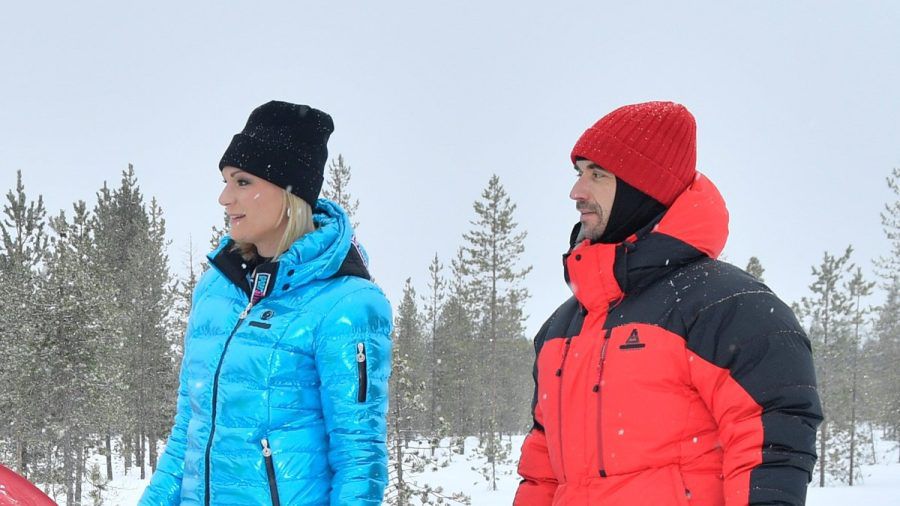 Bei den "Traumschiff"-Dreharbeiten: Maria Höfl-Riesch und Florian Silbereisen harmonieren auch vor der Kamera. (jes/spot)