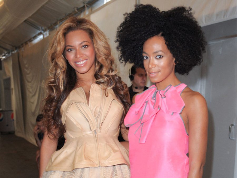 Beyonce and Solange - 2012 - Getty - Fashion Week BangShowbiz