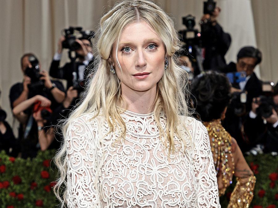 Elizabeth Debicki - 2022 Met Gala - New York City - May 2nd 2022 - Dimitrious Kamboris - Getty BangShowbiz