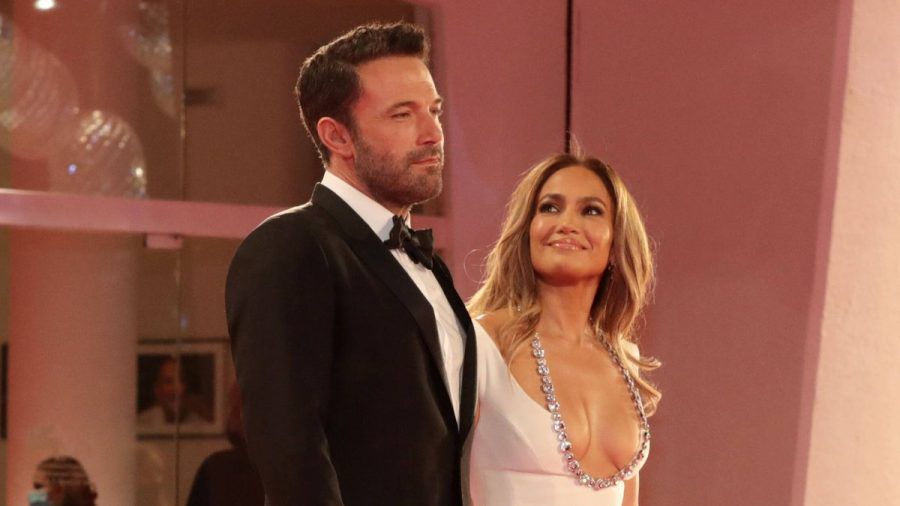 Jennifer Lopez und Ben Affleck gemeinsam bei einer Veranstaltung. (smi/spot)