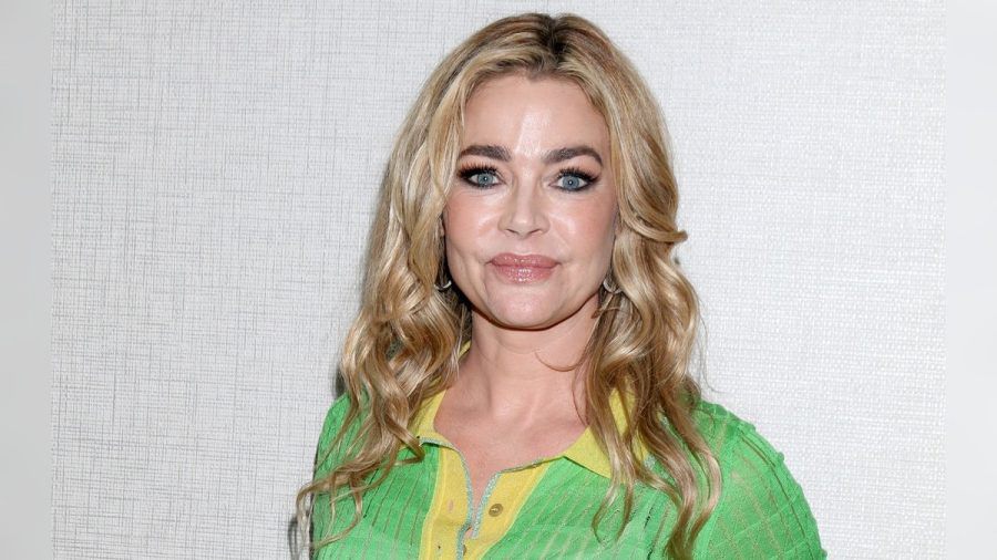 Denise Richards steht aktuell für den Film "Angels Fallen: Warriors of Peace" vor der Kamera. (ntr/spot)