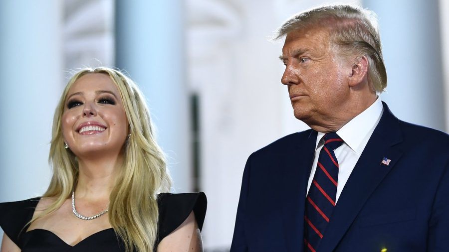 Tiffany und Donald Trump bei einem gemeinsamen Auftritt im Jahr 2019. (ntr/spot)