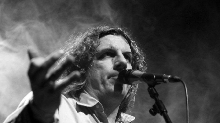 Rockmusiker Kristof Schreuf ist im Alter von 59 Jahren überraschend verstorben. (dr/spot)