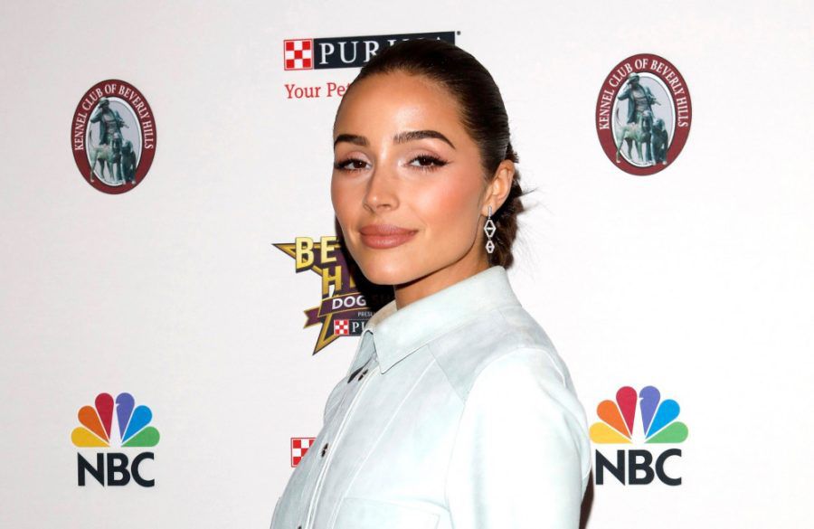 Olivia Culpo - The Beverly Hills Dog Show 2020 - Photoshot BangShowbiz