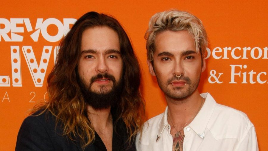 Bill und Tom Kaulitz trauern ihrem Tourbus und zahlreichen emotionalen Gegenständen nach. (stk/spot)