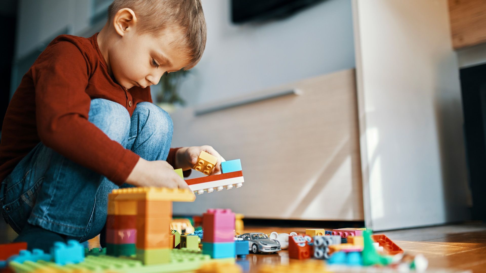 Alleine spielen Wie Kinder es lernen und warum es so wichtig ist Alleine spielen Wie Kinder es lernen und warum es so wichtig ist