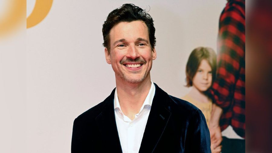 Florian David Fitz auf der Filmpremiere von "Oskars Kleid" in München. (eee/spot)