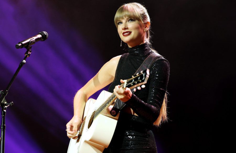 Taylor Swift - NSAI 2022 - Nashville - September 20th 2022 - Getty BangShowbiz