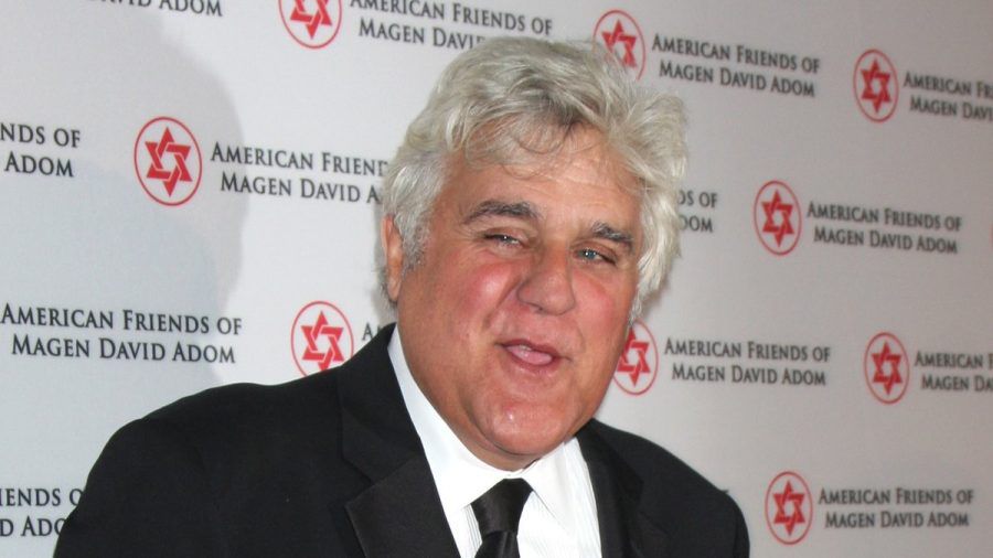 Jay Leno vor dem Unfall mit seinem "alten Gesicht". (smi/spot)