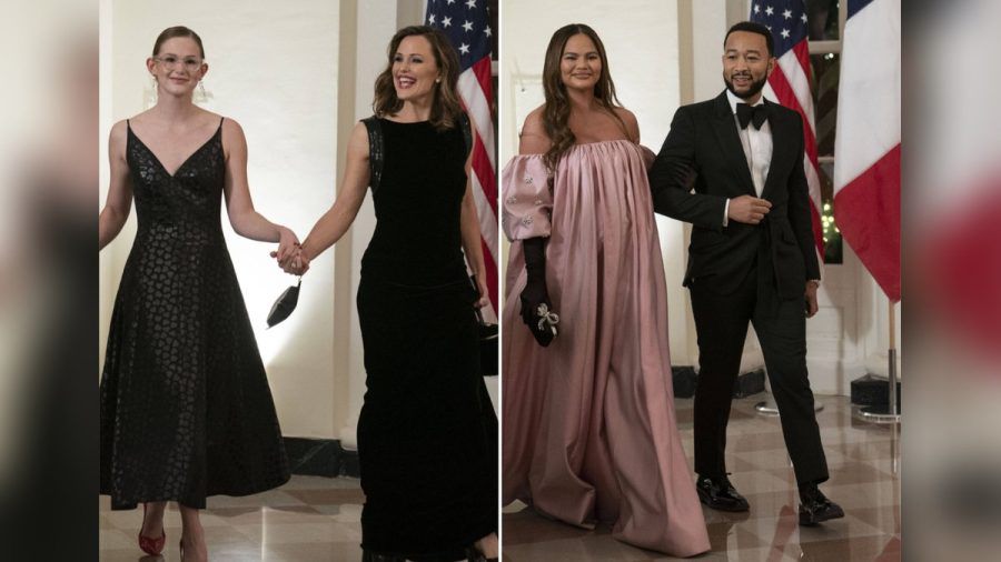 Violet Affleck mit Mutter Jennifer Garner und Chrissy Teigen mit Ehemann John Legend (v.l.n.r.) im Weißen Haus. (eee/spot)