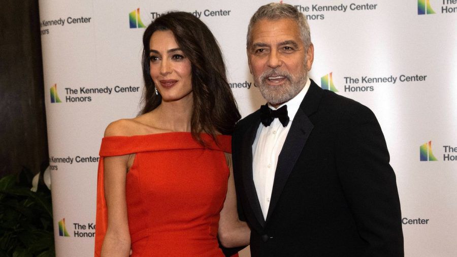 Amal und Georgy Clooney bei den Kennedy Center Honors in Washington D.C. (ncz/spot)