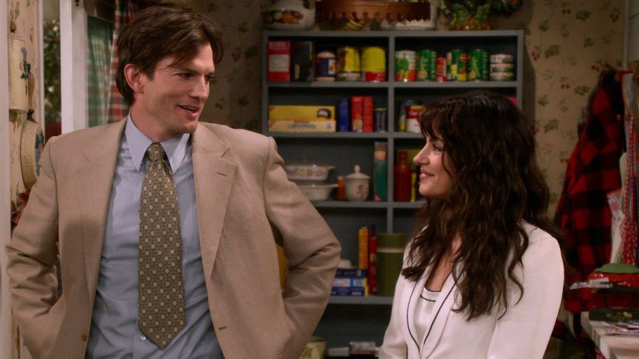 Ashton Kutcher und Mila Kunis in "Die wilden Neunziger!" . (jom/spot)