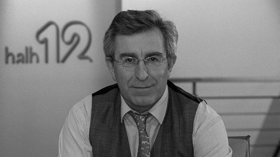 Ruprecht Eser in seiner sonntäglichen Sendung "halb 12 - Eser und Gäste". (eee/spot)
