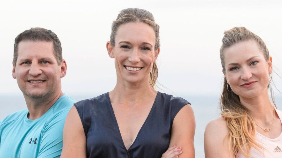 "Leben leicht gemacht - The Biggest Loser" (v.l.n.r.): Ramin Abtin, Dr. Christine Theiss und Sigrid Illumaa nehmen sich erneut den Kandidatinnen und Kandidaten an. (amw/spot)