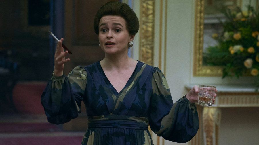 Helena Bonham Carter - hier als Prinzessin Margaret - findet, "The Crown" sollte enden. (ili/spot)
