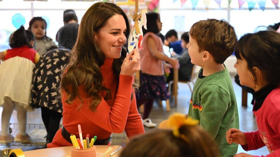 Prinzessin Kate hat eine Kindertagesstätte in Luton besucht. (wue/spot)