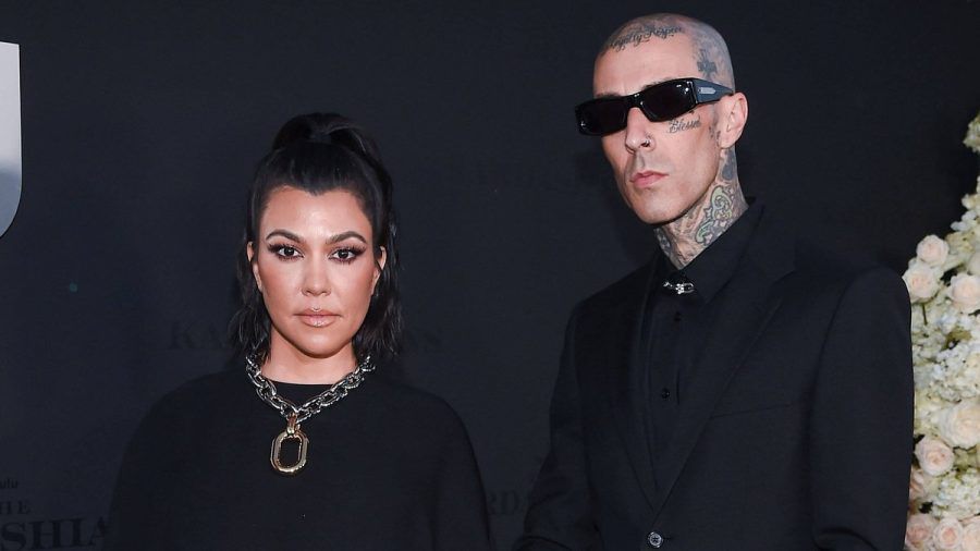 Kourtney Kardashian und Travis Barker sind seit zwei Jahren offiziell ein Paar. (ntr/spot)