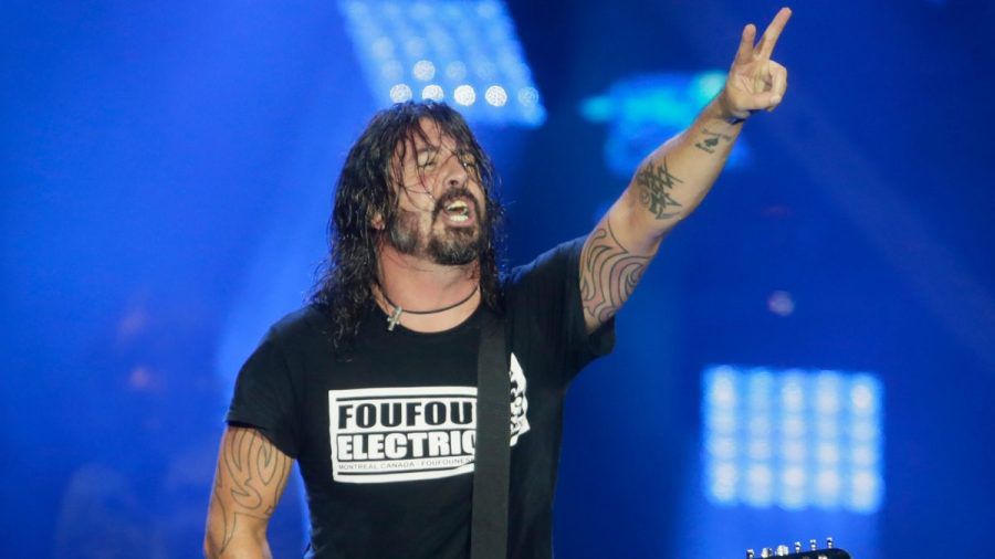 Die Foo Fighters um Dave Grohl machen weiter. (smi/spot)
