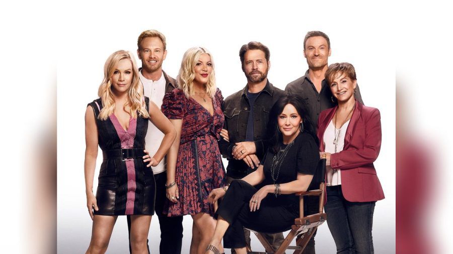 Die Stars der beliebten Serie "Beverly Hills, 90210" kommen erneut zusammen. (amw/spot)