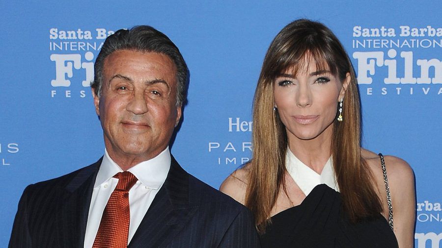 Sylvester Stallone neben seiner langjährigen Ehefrau Jennifer Flavin. (lau/spot)