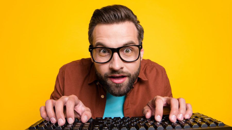Tanzende Würmer, palavernde Bots, spannende Quizzes: Das Internet hat für alle etwas, um sich die Langeweile zu vertreiben. (elm/spot)