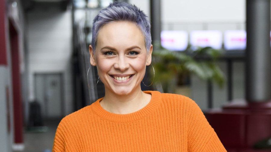 Neuer Look: Darstellerin Jasmin Minz spielt wieder bei "Alles was zählt" mit. (lau/spot)