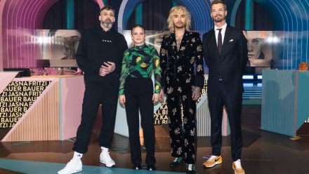 (v.l.n.r.) Sido, Jasna Fritzi Bauer, Bill Kaulitz und Joko Winterscheidt bei "Wer stiehlt mir die Show?". (hub/spot)