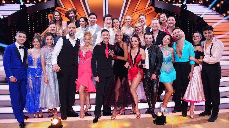 13 Promis wollen das Parkett bei "Let's Dance" mit heißen Tänzen zum Glühen bringen. Wer kann das Publikum und die Juroren überzeugen? annika.schmidt