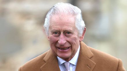Zur Feier der Krönung von König Charles III. erscheint eine neue Bond-Geschichte. (lau/spot)