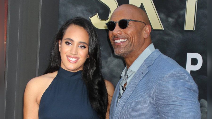 Dwayne Johnson ist stolz auf seine Tochter Simone. (ntr/spot)