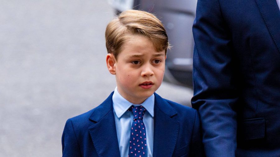 Prinz George bekommt bei der Krönung seines Großvaters eine besondere Rolle. (dr/spot)