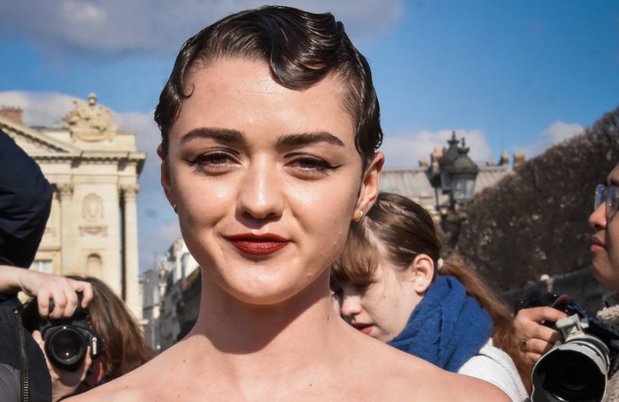 Maisie Williams - Paris Fashion Week Dior show 2023 - Avalon BangShowbiz