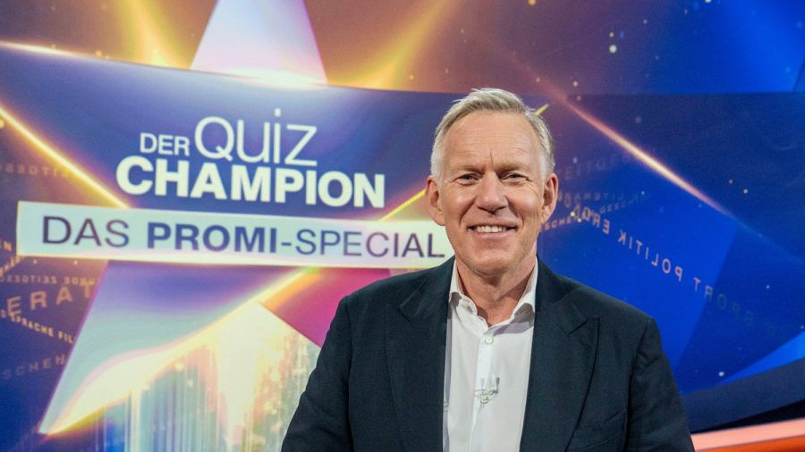 "Der Quiz-Champion": Moderator Johannes B. Kerner bittet Promis zum Rätselraten. (cg/spot)