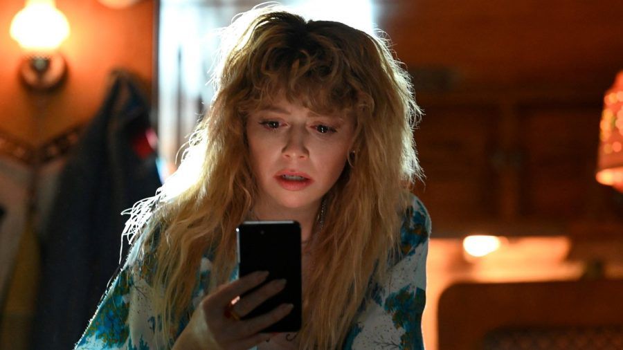 Ein "Poker Face" hilft bei ihr nicht: Natasha Lyonne als Charlie. (smi/spot)