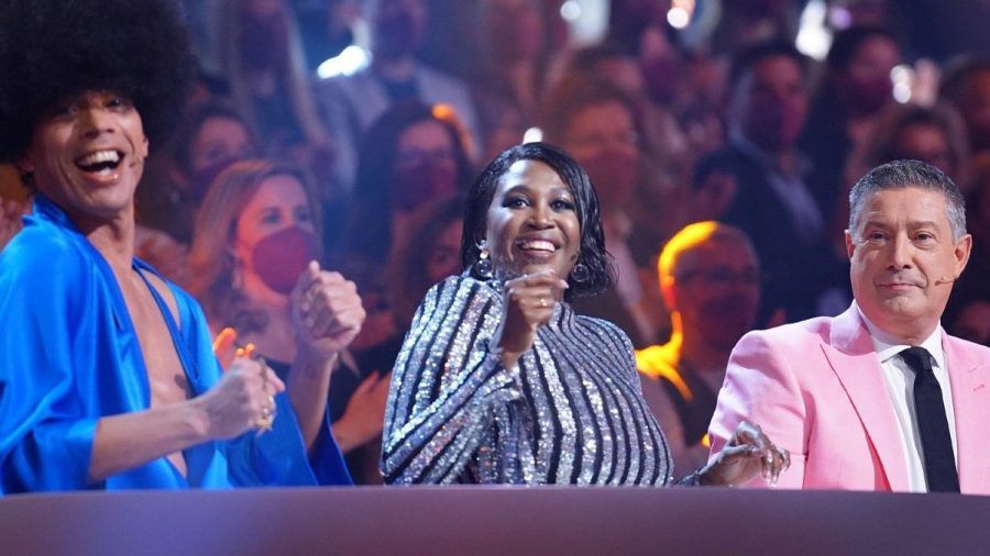 Ungewöhnliche Woche bei "Let's Dance": Wie kommen die Promis mit ihren neuen Tanzpartnern zurecht? (as/spot)